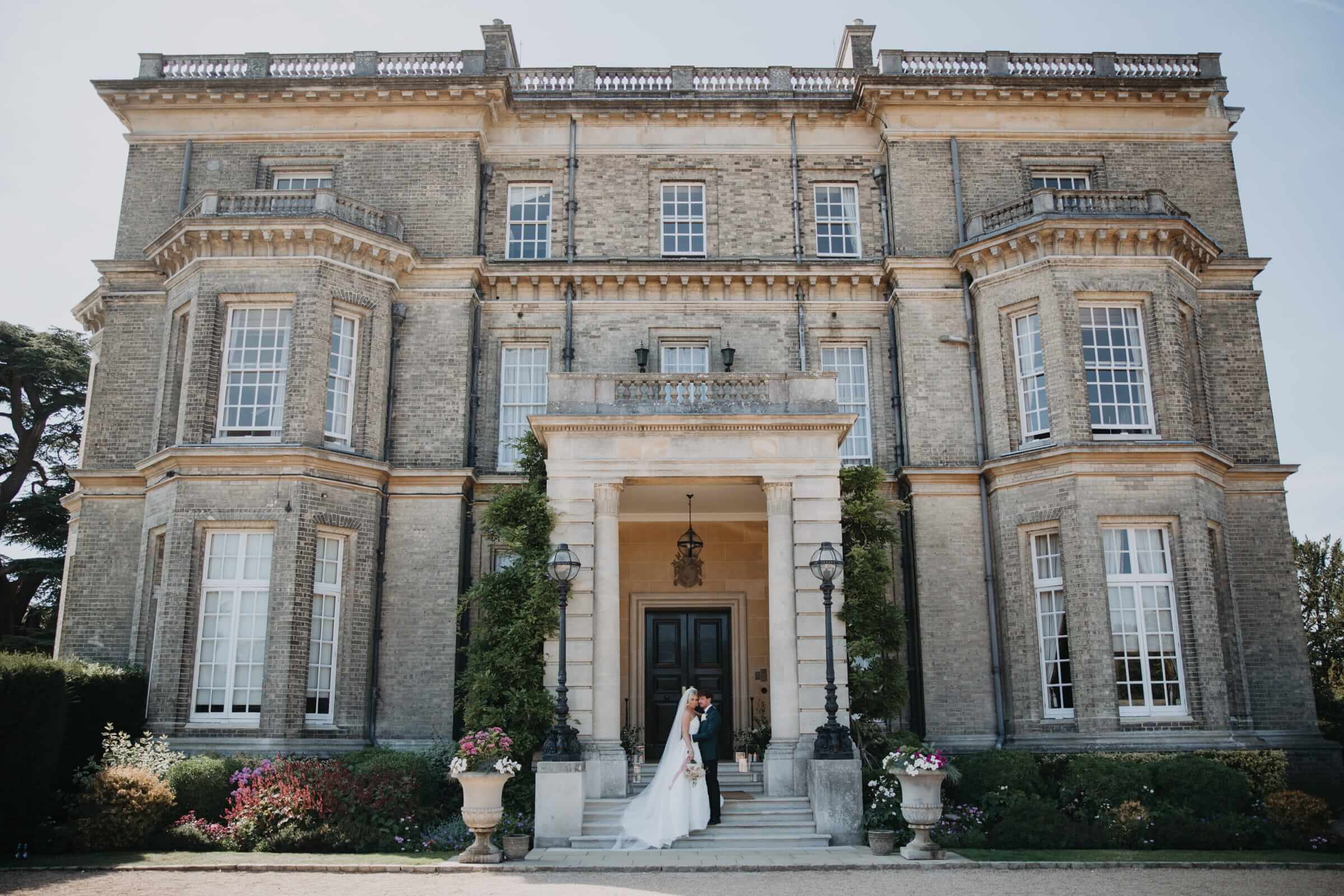 Hedsor House wedding planner outside